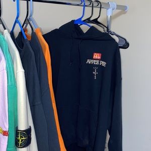 Travis Scott x McDonald’s Apple Pie hoodie 🍎